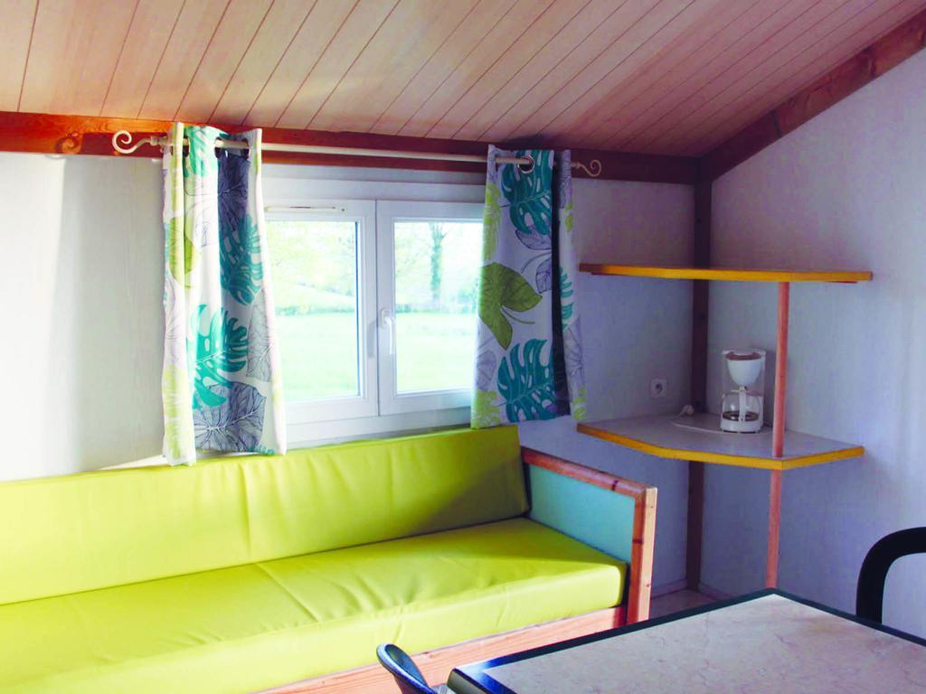 Camping Des Papillons Lalizolle ภายนอก รูปภาพ